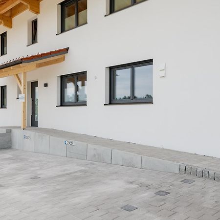 Fenjoy: Ferienapartment In Neubau / Balkon / Bbq Bernau am Chiemsee Bagian luar foto